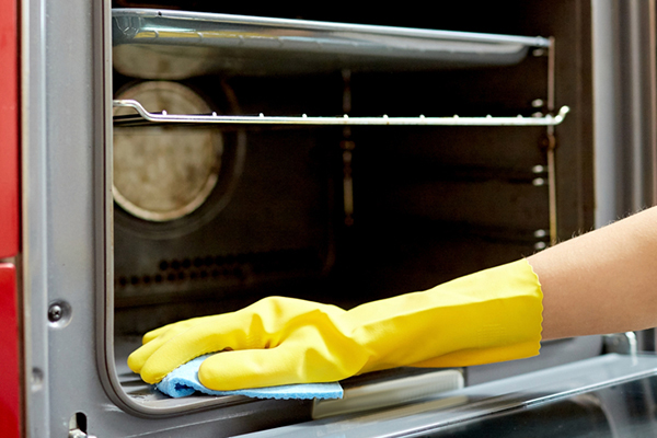 How to Clean Your Oven Naturally